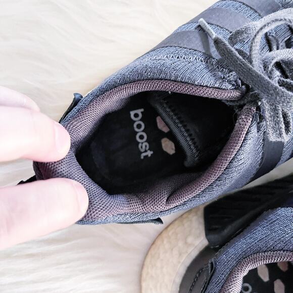 Adidas NMD R2 Primeknit Grey Five Core Black Sneaker - Picture 6 of 9